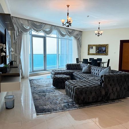 Holiday Homes Amazing 2 Bedroom Seaview View 阿吉曼 外观 照片