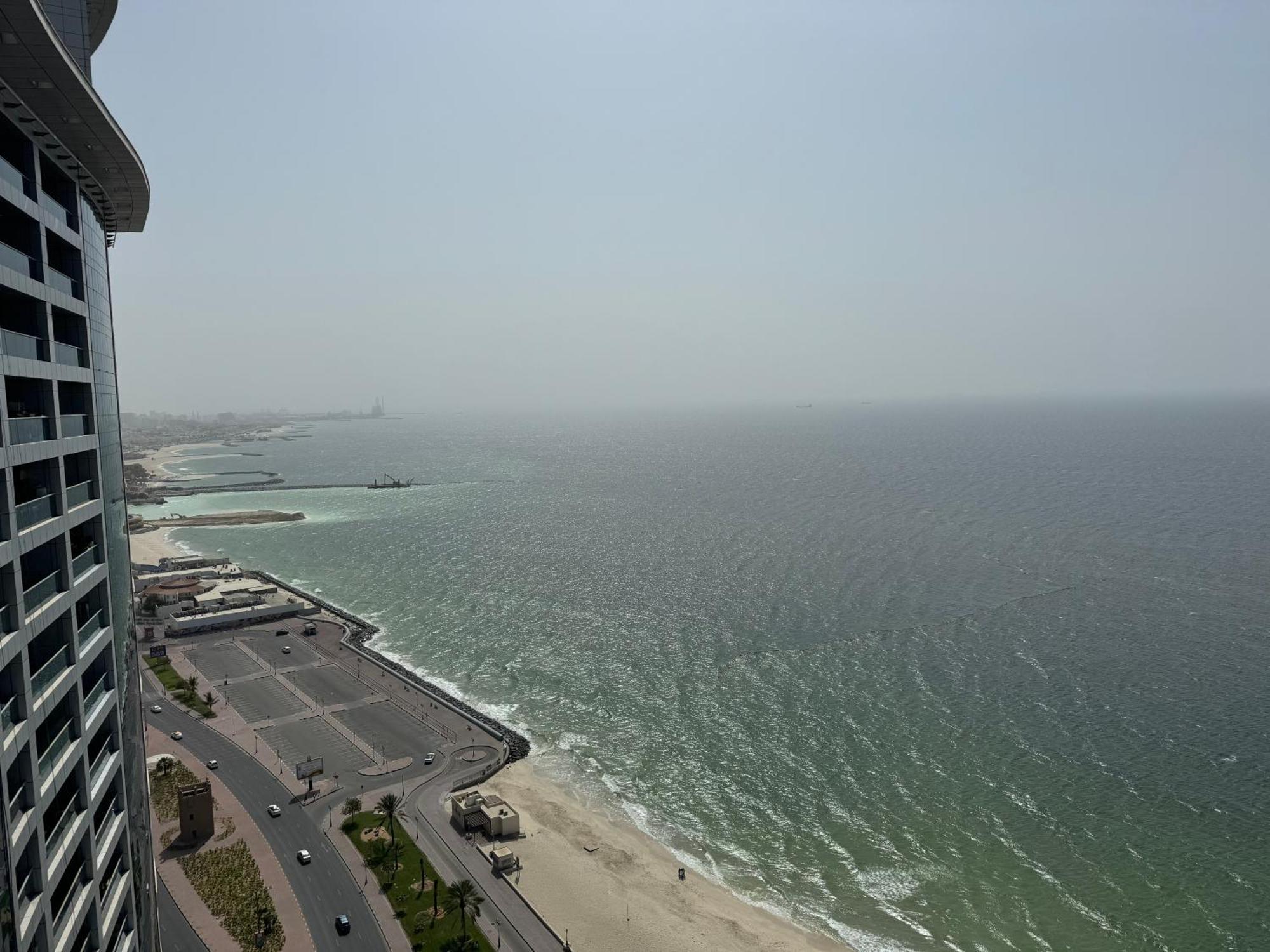 Holiday Homes Amazing 2 Bedroom Seaview View 阿吉曼 外观 照片