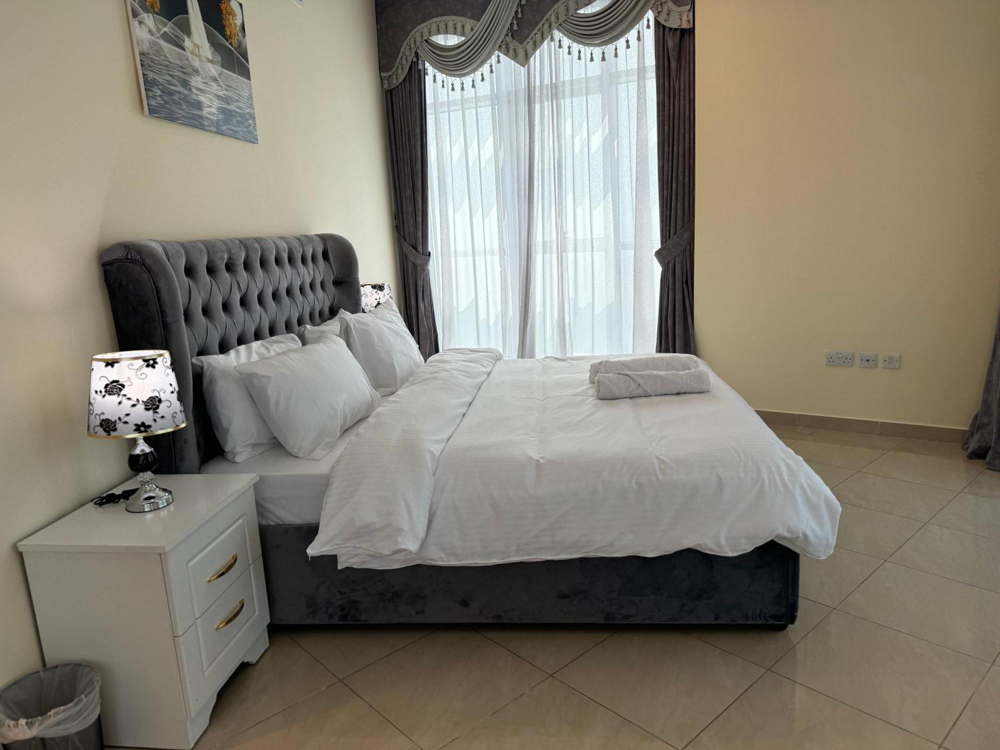 Holiday Homes Amazing 2 Bedroom Seaview View 阿吉曼 外观 照片